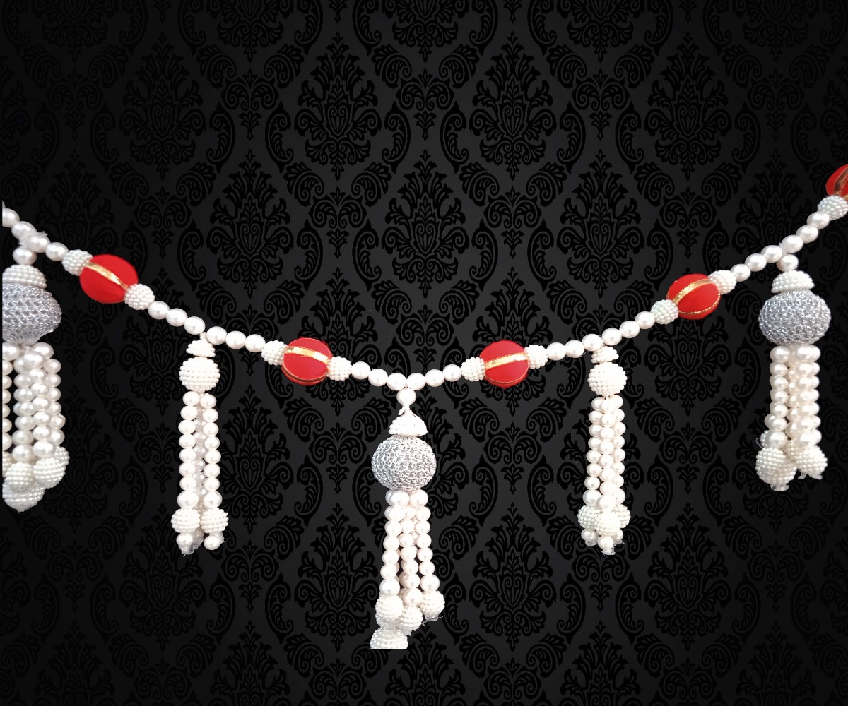 LoveArts Handmade Bandhanwar With Designer Pearls And Beautiful Thread Ball