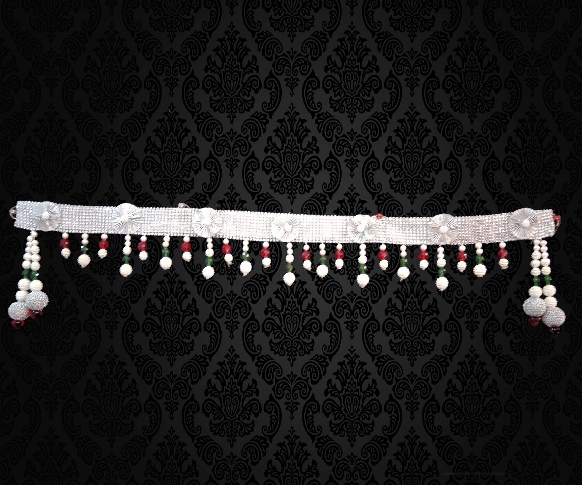 LoveArts Handmade Silver Lace Bandhanwar With Beautiful Pearls And Crystals